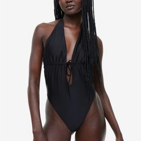 ❤️ H&M High Leg Halter Backless Ruched One Piece Swimsuit - Black, Size M - Picture 2 of 9